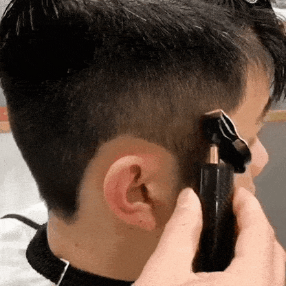 T9 Hair Trimmer – lifestyle use photo | Buzzora