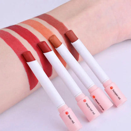 Cigarette Lipstick Set – packaging and accessories | Buzzora